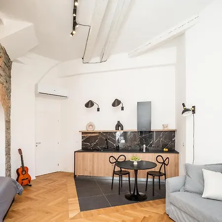 Dom1872 アパート